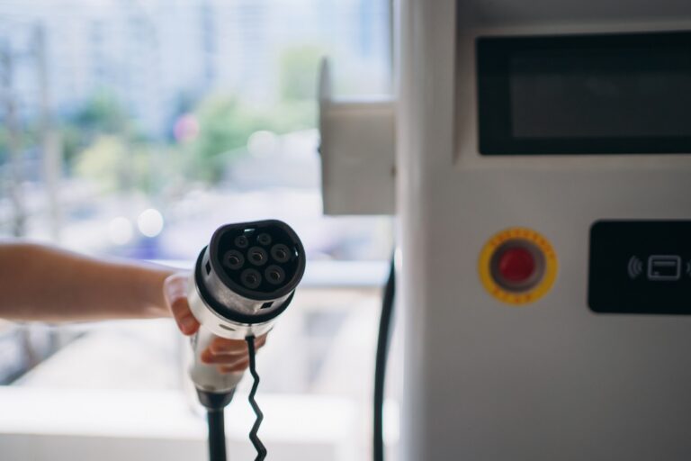 Bursa İlçelerinde Elektrikli Araç Şarj İstasyonu Kurulum ve Servis Hizmetleri